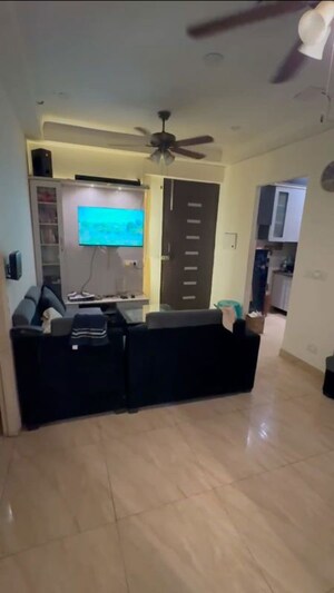 2 BHK Apartment – Entrance View at Gaur City 7th Avenue, Sector 4 Greater Noida - for Rent