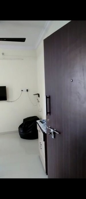 Bathroom in 1 BHK Builder Floor at Raunak Unnathi Woods Phase 6, Ghodbunder Road – for Rent