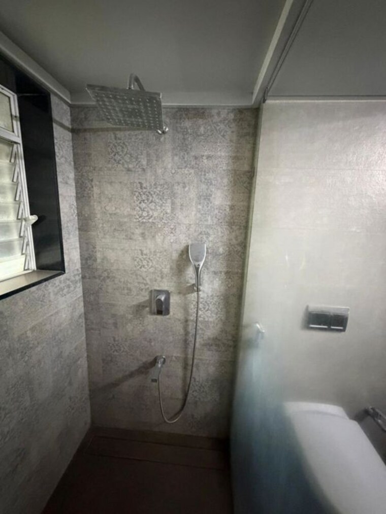 Bathroom, raheja-gardens-ascona 2 Bedroom 890 Sq.Ft. Apartment In Midc Colony Thane 10426251