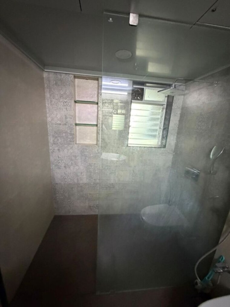 Bathroom, raheja-gardens-ascona 2 Bedroom 890 Sq.Ft. Apartment In Midc Colony Thane 10426251