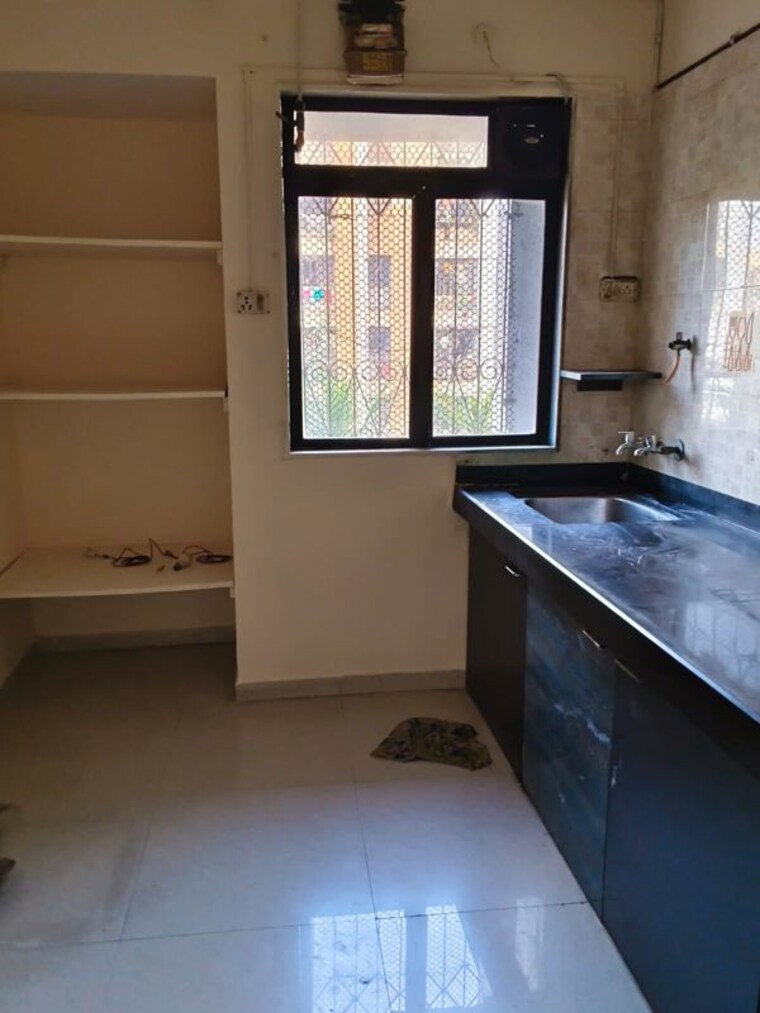 Room, cosmos-park 1 Bedroom 460 Sq.Ft. Apartment In Ghodbunder Road Thane 10426262