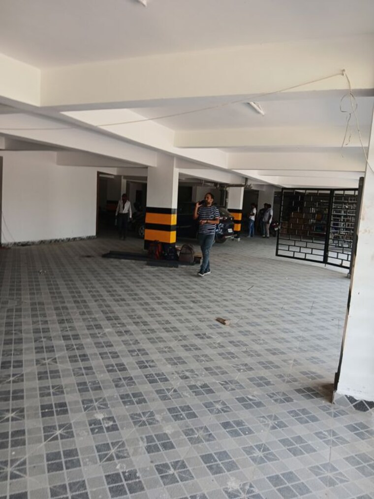  Parking, upsidc site b 3 Bedroom 1575 Sq.Ft. Builder Floor In Upsidc Site B Greater Noida 10426294
