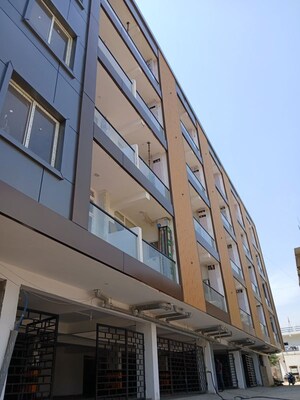 3 BHK Builder Floor For Sale in Upsidc Site B