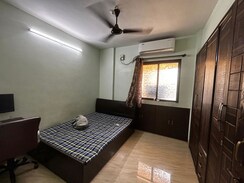 1 BHK + Extra Room Apartment For Rent in Raunak Park View