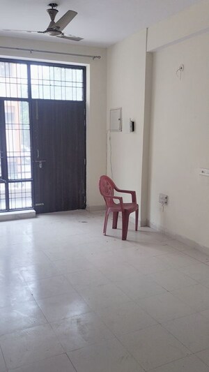 Room in 3 BHK Builder Floor at SRS Royal Hills, Sector 87 – for Rent