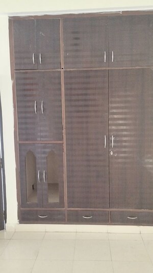 Bathroom in 3 BHK Builder Floor at SRS Royal Hills, Sector 87 – for Rent