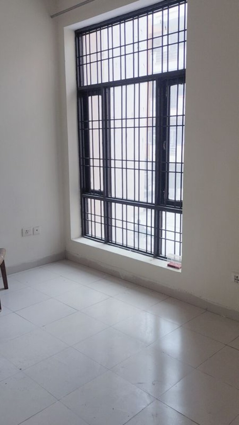 Room, srs-royal-hills 3 Bedroom 1600 Sq.Ft. Builder Floor In Sector 87 Faridabad 10426282