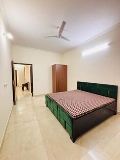 3 BHK Builder Floor For Rent in Sector 57