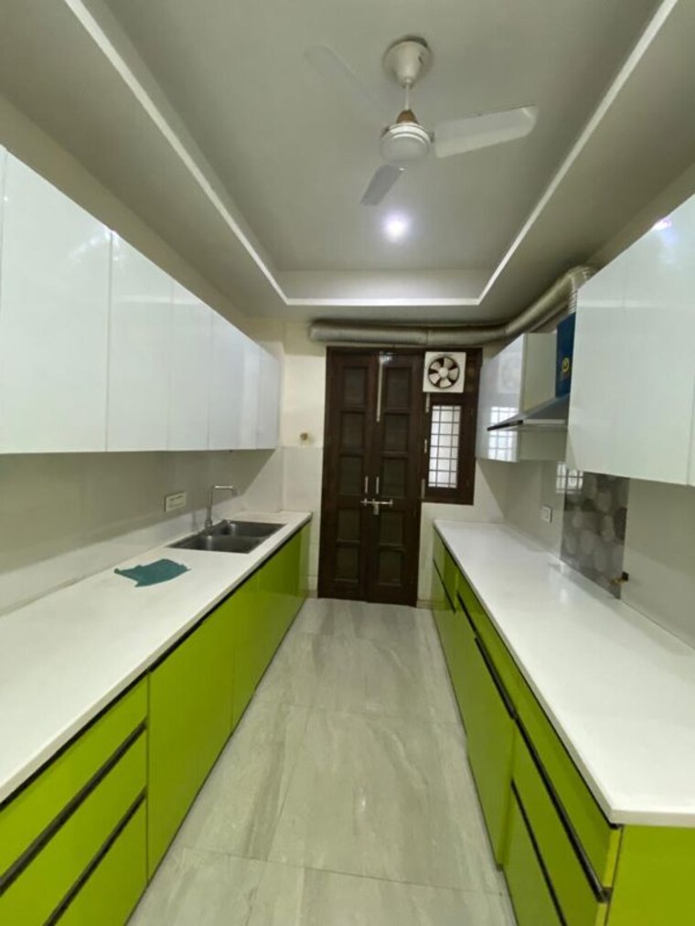 Kitchen, ansal-plaza-sector-23 3 Bedroom 270 Sq.Yd. Builder Floor In Sector 23 Gurgaon 10426341