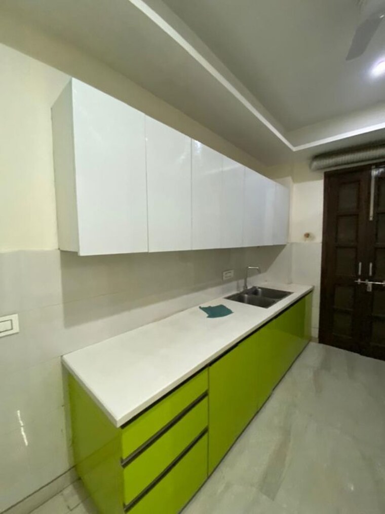 Kitchen, ansal-plaza-sector-23 3 Bedroom 270 Sq.Yd. Builder Floor In Sector 23 Gurgaon 10426341