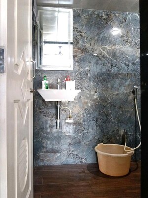 Bathroom in 3.5 BHK Apartment at Thane West – for Rent