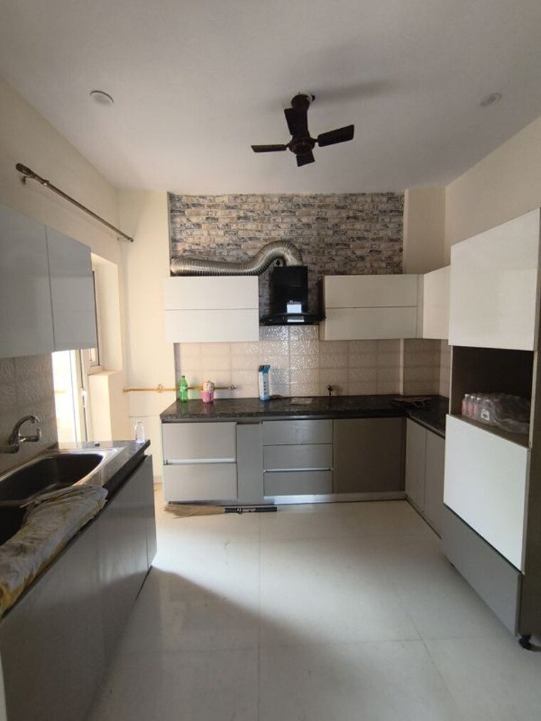 Kitchen, skyline-park 3 Bedroom 1670 Sq.Ft. Apartment In Vip Road Zirakpur 10424842