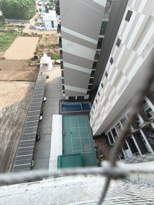 3 BHK 1670 Sq.Ft. Apartment in Skyline Park