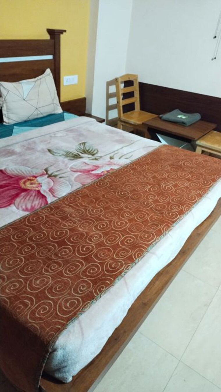 Bedroom, sushma-valencia 3 Bedroom 1800 Sq.Ft. Apartment In International Airport Road Zirakpur 10426423