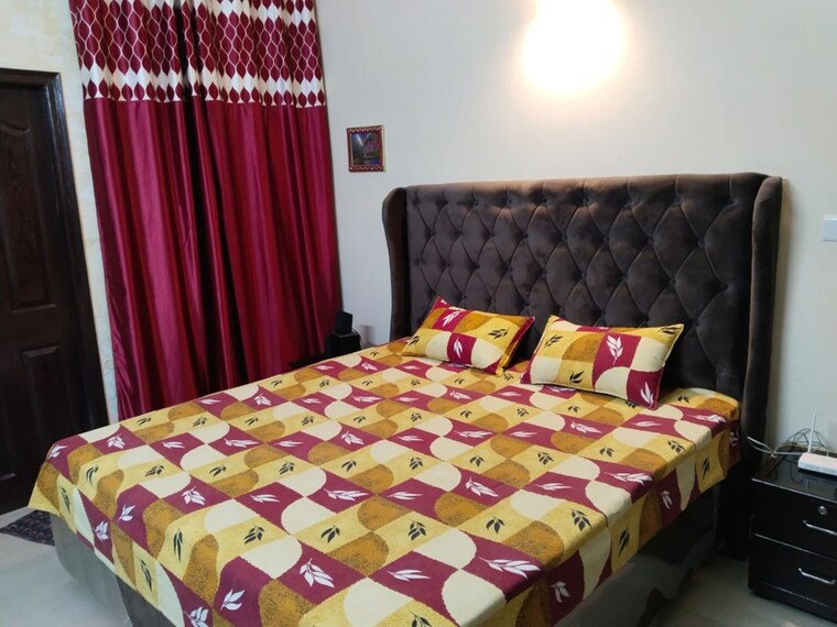 Bedroom, sushma-valencia 3 Bedroom 1800 Sq.Ft. Apartment In International Airport Road Zirakpur 10426423