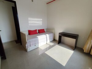 Room in 2 BHK Apartment at Piramal  Vaikunth Cluster 4, Balkum Pada – for Rent