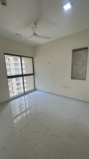 Room in 3 BHK Apartment at Lodha Bel Air, Jogeshwari West – for Rent