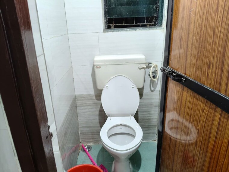 Bathroom, safal-complex 1 Bedroom 450 Sq.Ft. Apartment In Nerul Navi Mumbai 10426471