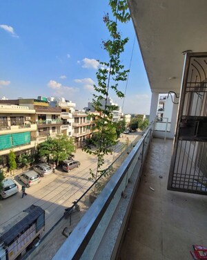 Balcony in 4 BHK Builder Floor at Green Fields Colony – for Rent