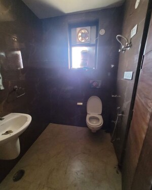 Bathroom in 4 BHK Builder Floor at Green Fields Colony – for Rent
