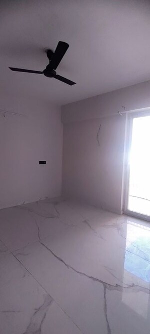 Room in 4 BHK Apartment at Emerald Anmol, Sector 88 – for Rent