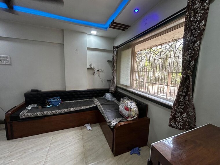 Living Room, hiranandani-estate-alina 3 Bedroom 1200 Sq.Ft. Apartment In Ghodbunder Road Thane 10426603