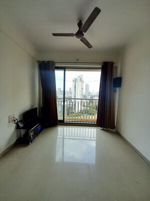 Room in 1 BHK Apartment at Coral Heights, Kavesar – for Sale