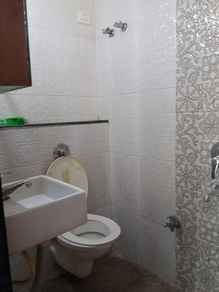 Bathroom, sai-rama-the-suits 2 Bedroom 1100 Sq.Ft. Apartment In Kharghar Navi Mumbai 10426668