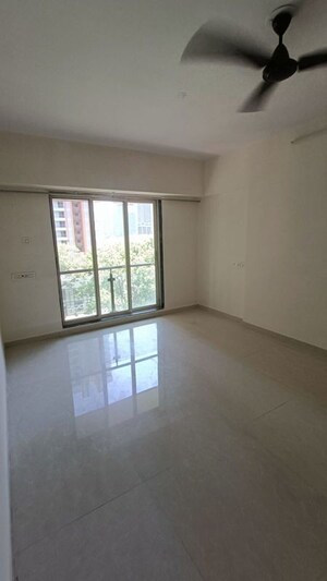 Bedroom in 2 BHK Apartment at Sahajanand Arista, Goregaon West – for Rent