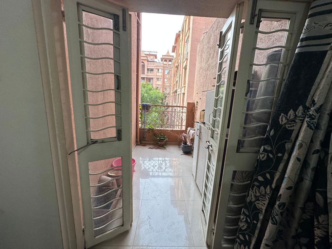 2 BHK + Pooja Room,Servant Room,Study Room,Extra Room,Basement,Store Room 750 Sq.Ft. Apartment in G K Rajaveer Palace