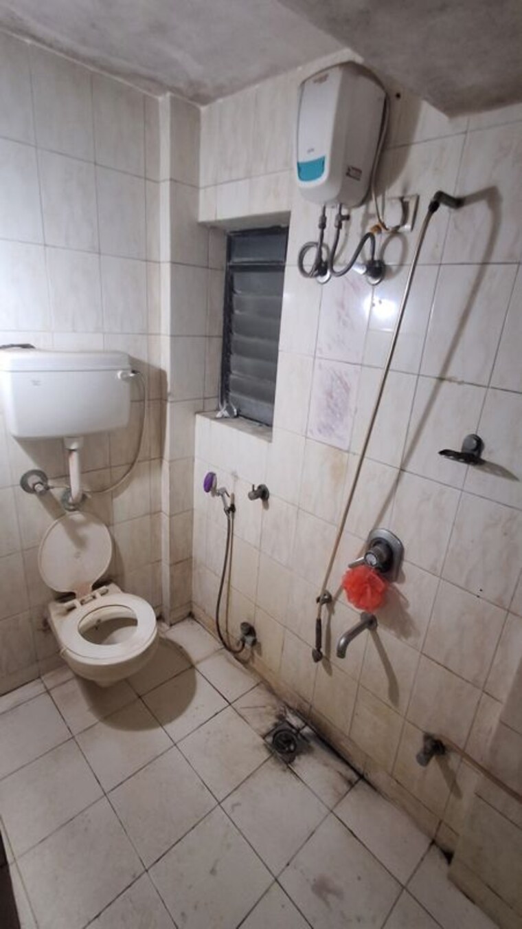Bathroom, everest-gardens-chs 2 Bedroom 550 Sq.Ft. Apartment In Ghatkopar East Mumbai 10426678