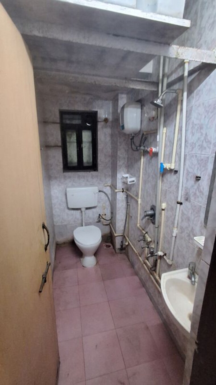 Bathroom, everest-gardens-chs 2 Bedroom 550 Sq.Ft. Apartment In Ghatkopar East Mumbai 10426678