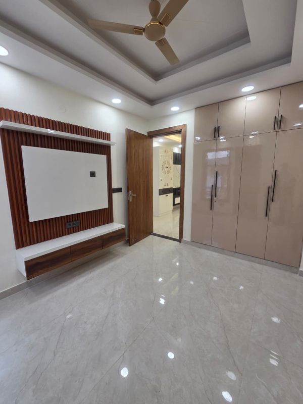 3 BHK + Pooja Room 1280 Sq.Ft. Builder Floor in Puri Kohinoor