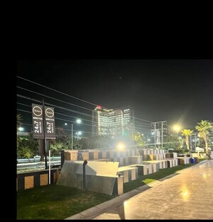  Office Space For Rent in Sun Twilight, Sector 27 Yamuna Expressway