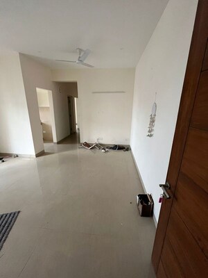 Living Room in 2.5 BHK Apartment at Emaar Emerald Estate, Sector 65 – for Rent