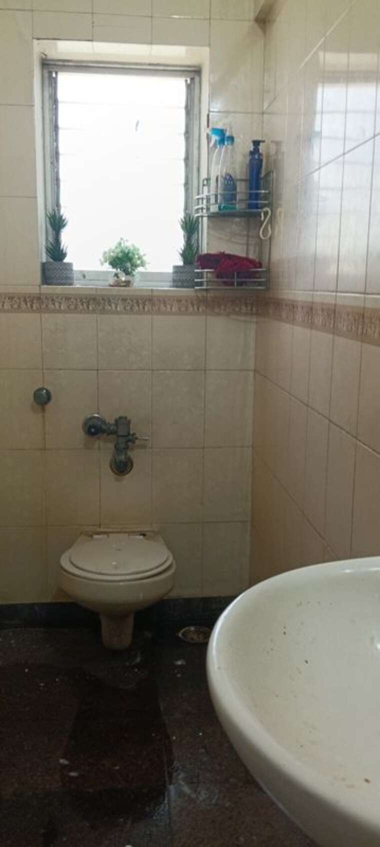 Bathroom, highland-park-andheri-west 3 Bedroom 1550 Sq.Ft. Apartment In Andheri West Mumbai 10426711