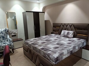 Bedroom in 1 RK Builder Floor at Dlf Cyber City – for Rent