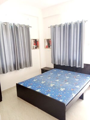 Bedroom in 1 BHK Apartment at Kamgar Putala Vasahat – for Rent