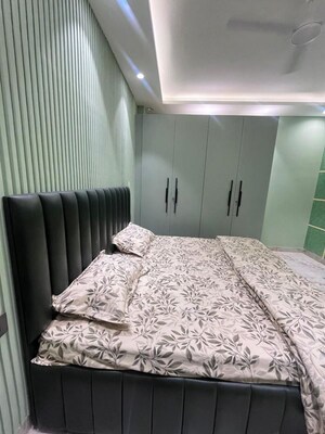 Bedroom in 1 BHK Builder Floor at Dlf Cyber City – for Rent
