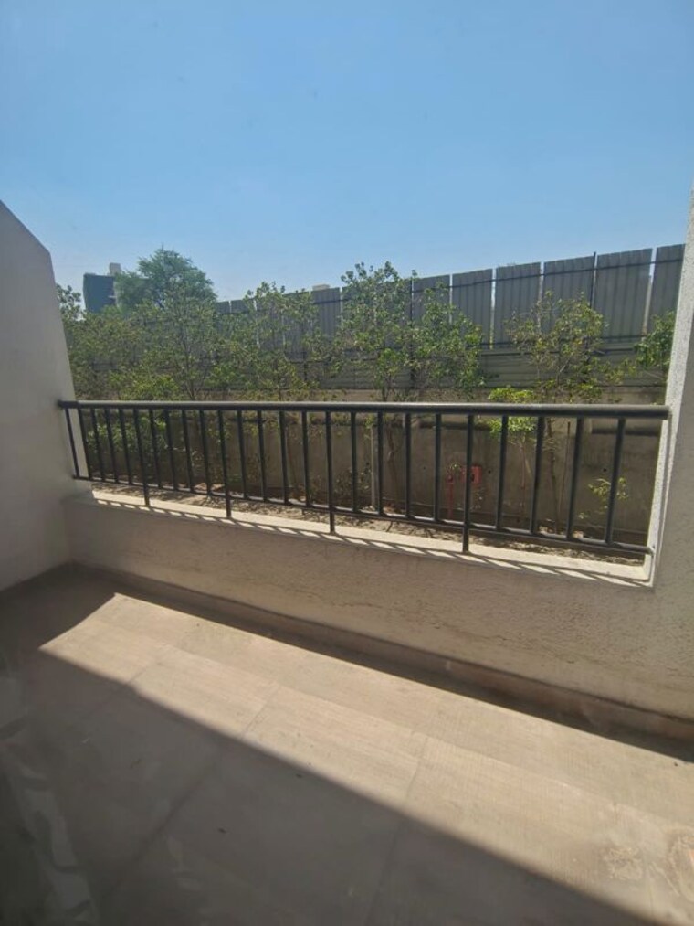 Balcony, kolte-downtown-beryl 2 Bedroom 950 Sq.Ft. Apartment In Kharadi Pune 10426512