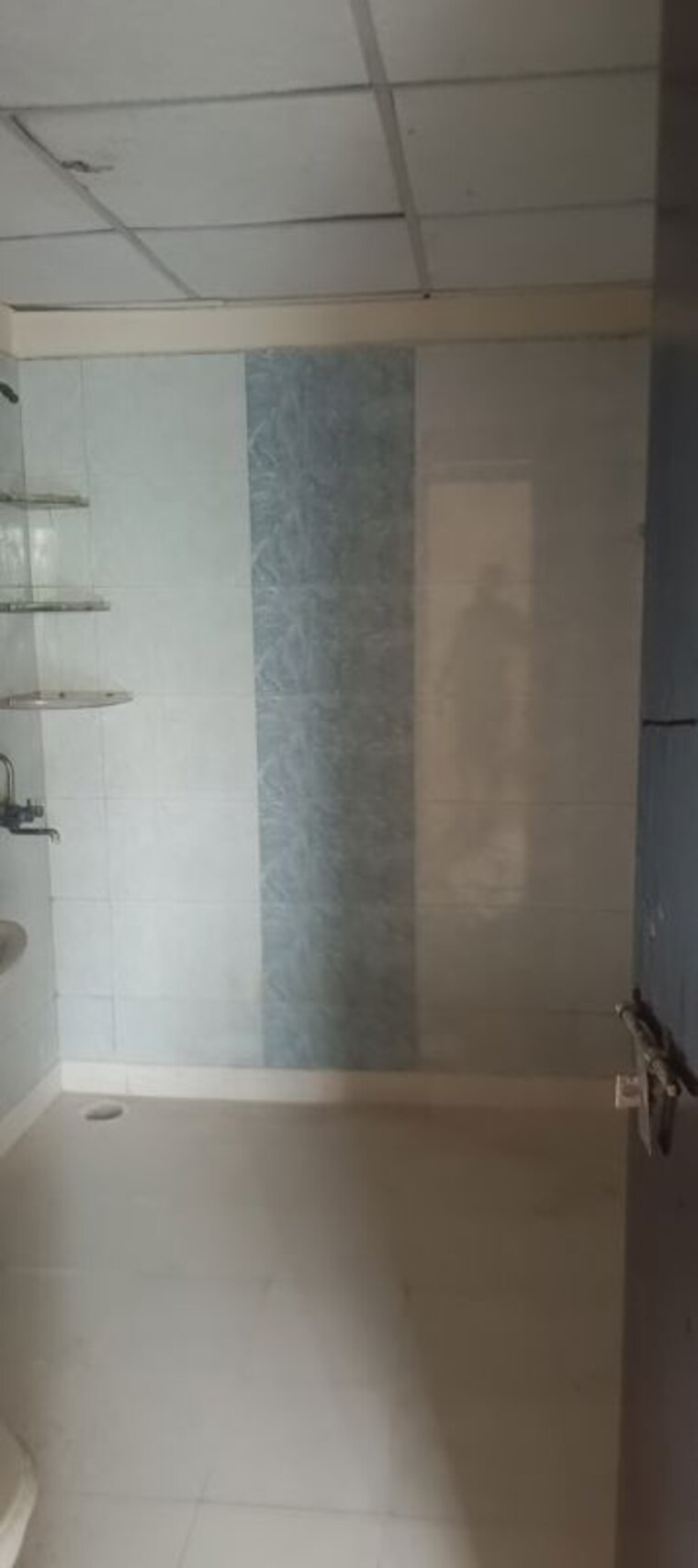 Bathroom, gardenia-gateway 3 Bedroom 1700 Sq.Ft. Apartment In Sector 75 Noida 10426849