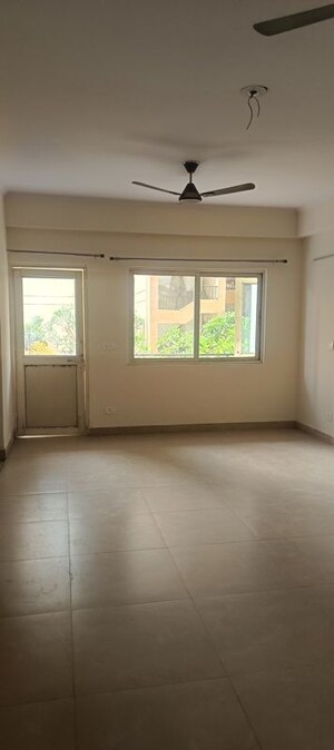 Room in 3 BHK Apartment at Gardenia Gateway, Sector 75 – for Rent