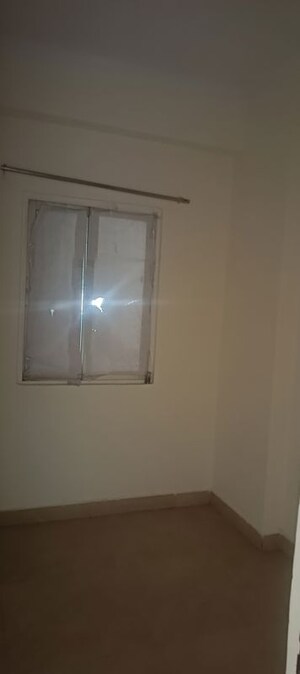 Room in 3 BHK Apartment at Gardenia Gateway, Sector 75 – for Rent