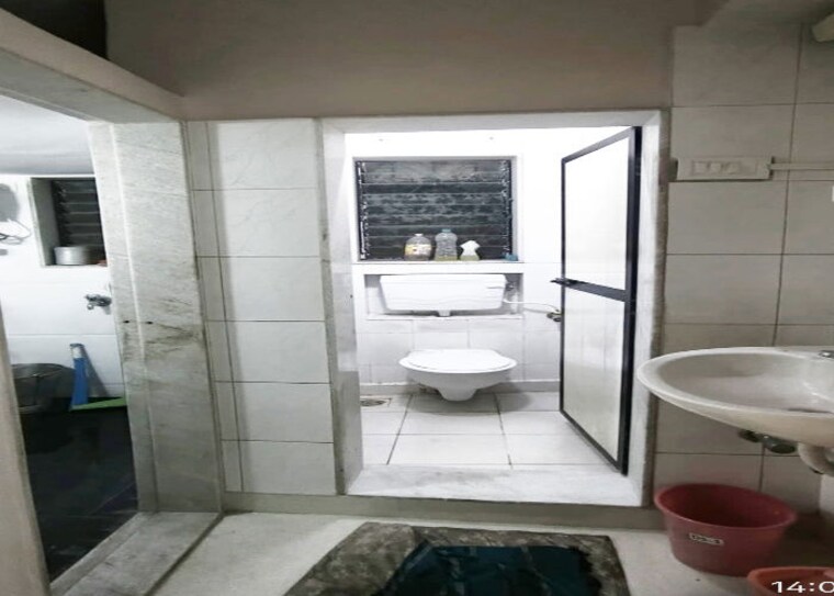 Bathroom, sri-sai-shardha 1 Bedroom 450 Sq.Ft. Apartment In Dadar West Mumbai 10426736