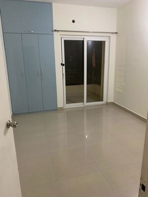 Room in 3 BHK Apartment at Pardos Okas Residency, Sushant Golf City – for Rent