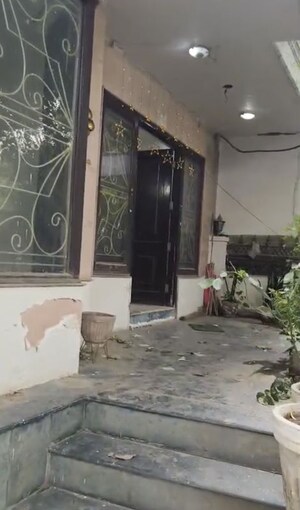 3 BHK Villa – Exterior View View at Uppal Southend, Sector 49 - for Rent