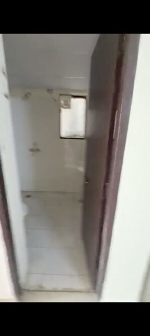 Building Lobby in 3 BHK Builder Floor at Amolik Sankalp, Sector 85 – for Rent