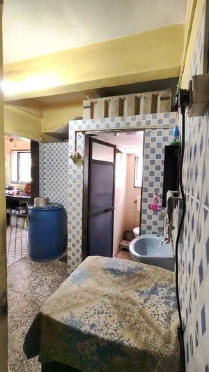Team Area in 2 BHK Apartment at Mittal Apartment, Thakurli – for Rent