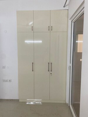 Furnished Amenities in 2 BHK Apartment at Smart World Orchard, Sector 61 – for Rent