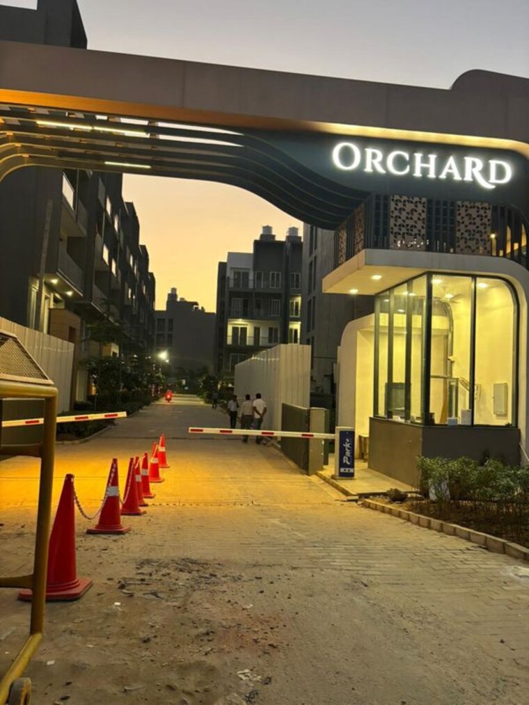 Exterior View, smart-world-orchard 2 Bedroom 1100 Sq.Ft. Apartment In Sector 61 Gurgaon 10427013